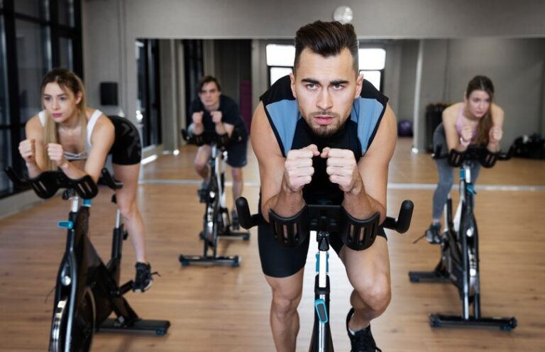 Introduction to the Importance of Fitness Clubs